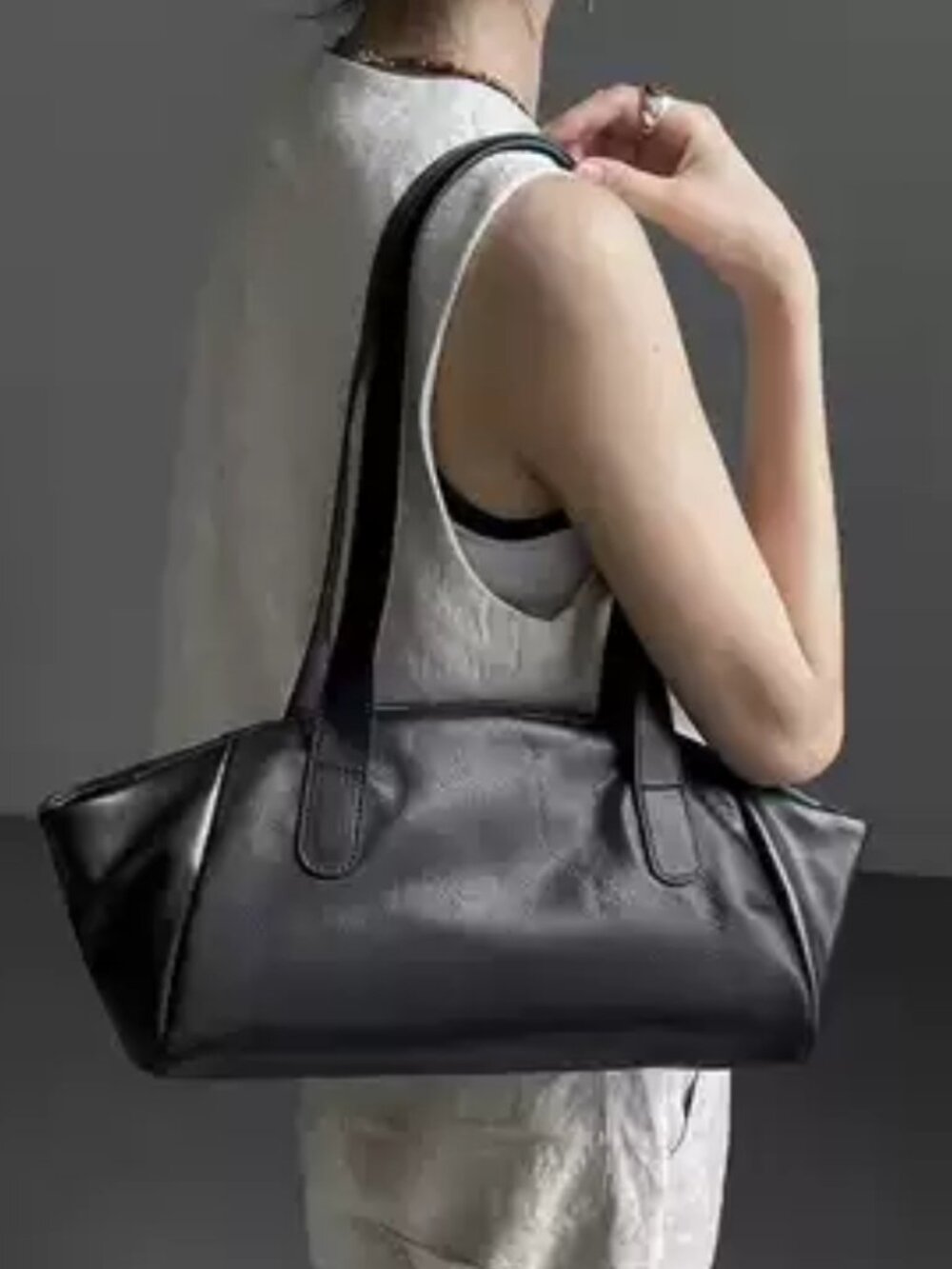 Black Leather Shoulder Bag "LIKE NEW"
